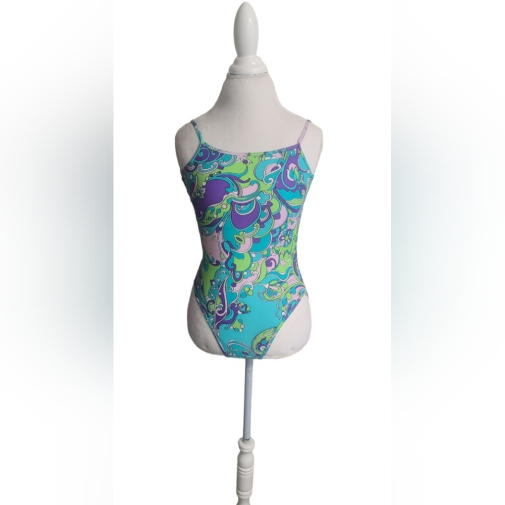 Womens bathing suit sz 7/8